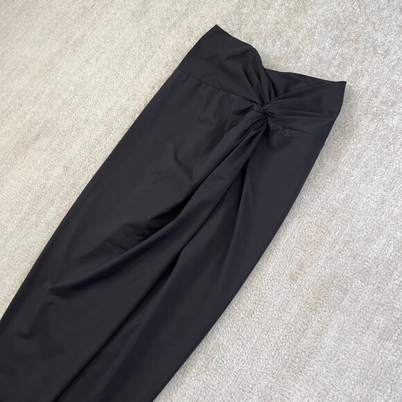 Skims Swim Sarong Cover Up Maxi Skirt in Onyx M Resort - Picture 3 of 8